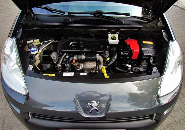 Peugeot Partner cena 28800 przebieg: 235000, rok produkcji 2013 z Kłobuck małe 466